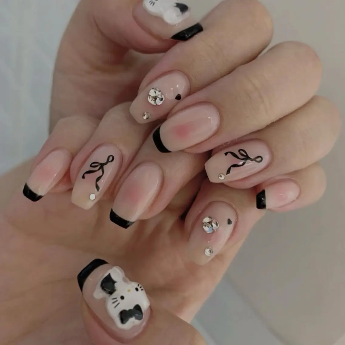 ネイル アートネイル フレンチネイル ジェルネイル グラデーション 韓国ネイル ハンドネイル Akina Nailのネイルデザイン