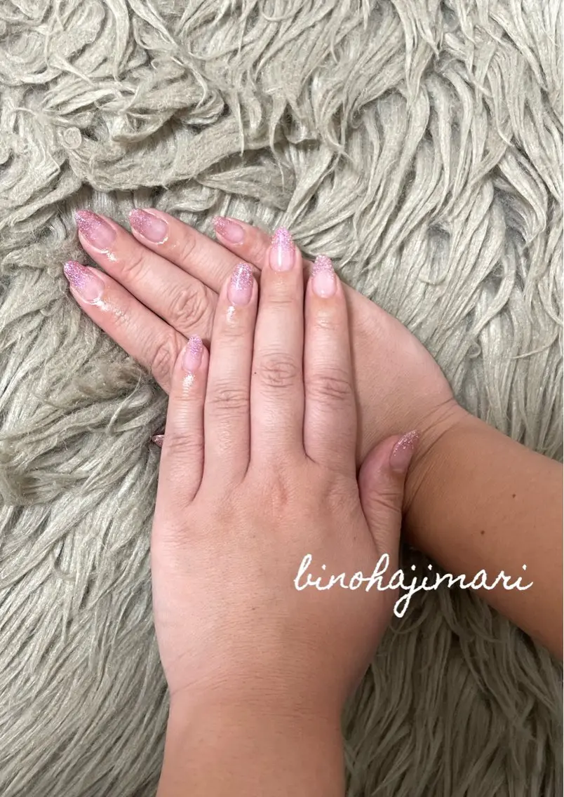 ネイル アートネイル フラッシュネイル グラデーション ラメ(グリッター) ピンク ハンドネイル ハンドケア ♡Bivi♡自爪に 優しいネイルサロンのネイルデザイン