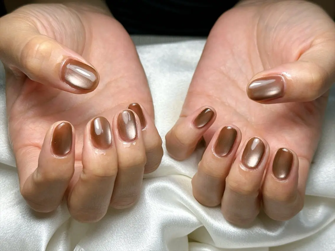 ネイル オーロラネイル フットネイル フレンチネイル ジェルネイル マグネットネイル ハンドネイル kiki nail たまプラーザのネイルデザイン