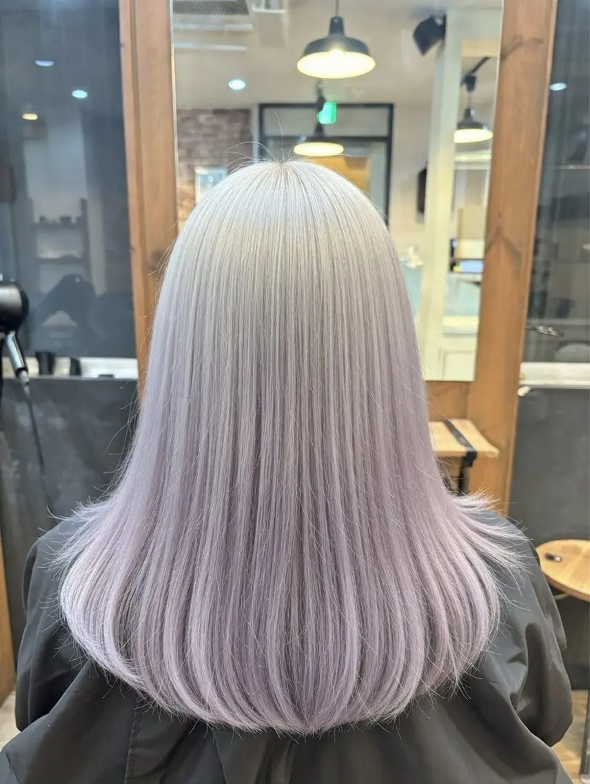 セミロング カラー ⭐️MAKI⭐️中野 ハイトーン/レイヤーのヘアスタイル