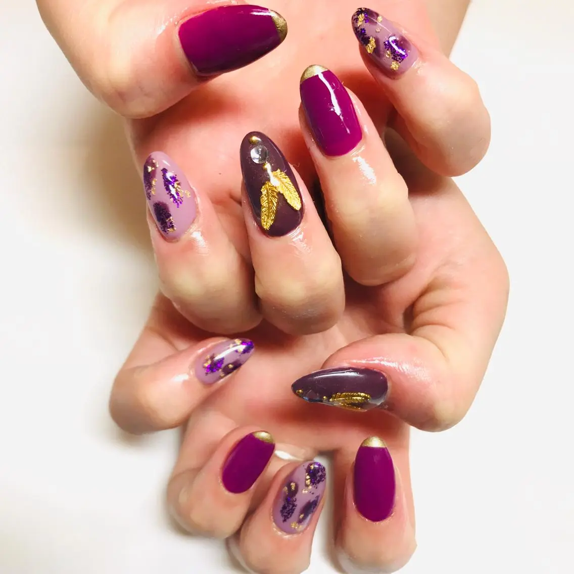 ネイル アートネイル ゴールド Yukako. Nのネイルデザイン