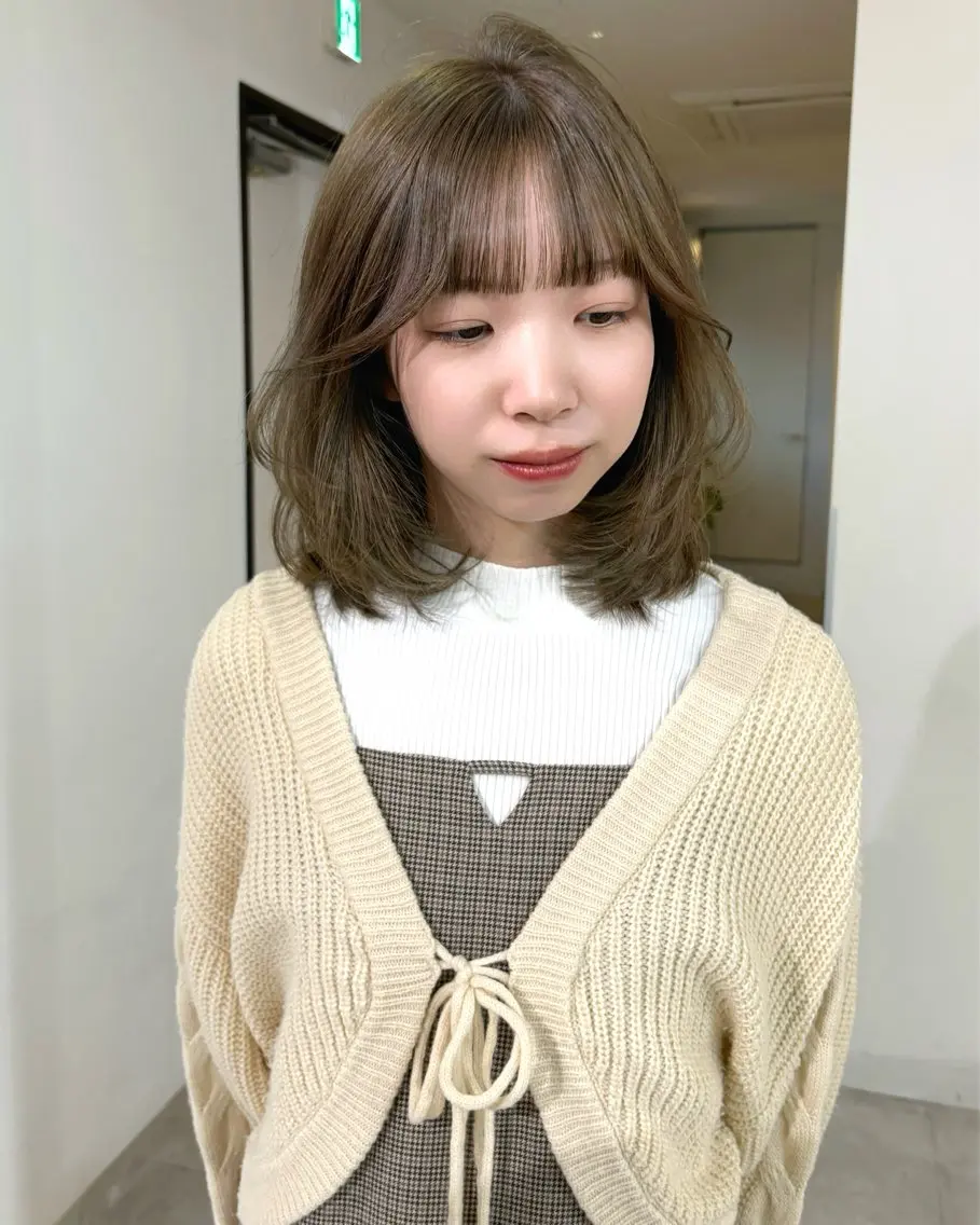 ミディアム カラー ベージュカラー ブリーチ ブリーチなしカラー 伸ばしかけ レイヤーカット カット ヘアカラー mizuki/ピンク ベージュ.レイヤーのヘアスタイル