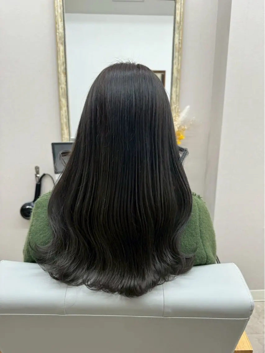 ロング カラー 透明感カラー グレージュ オリーブグレージュ オリーブグレー トリートメント ayane あやねのヘアスタイル