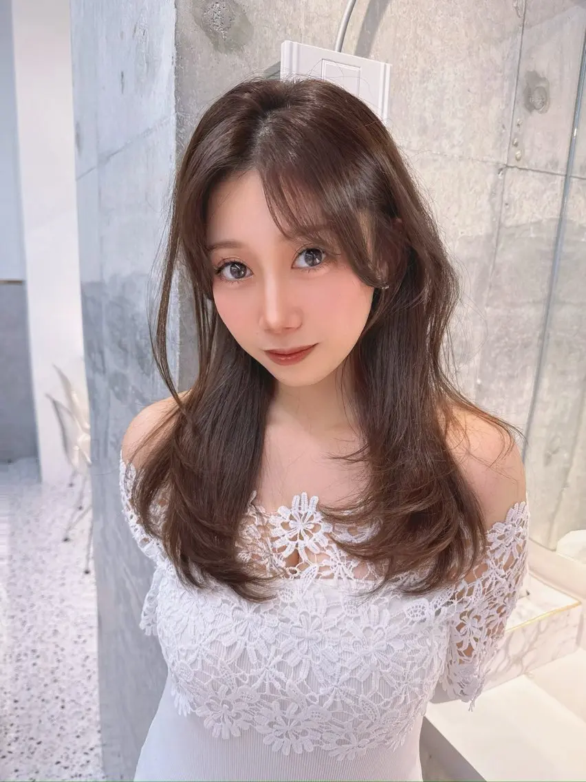 セミロング カラー ブリーチ 透明感カラー ダブルカラー グレージュ ブリーチなしカラー カット ヘアカラー トリートメント ✨レイヤー/韓国 /✨ヘア山下　遥のヘアスタイル