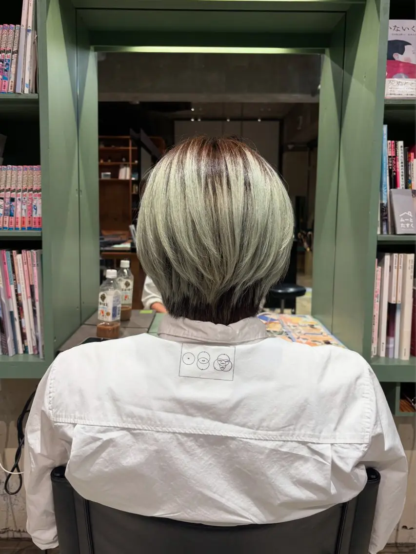 ショート カラー カット ヘアカラー 🐈アヤノ/レイヤー /ハッシュカット🐈のヘアスタイル