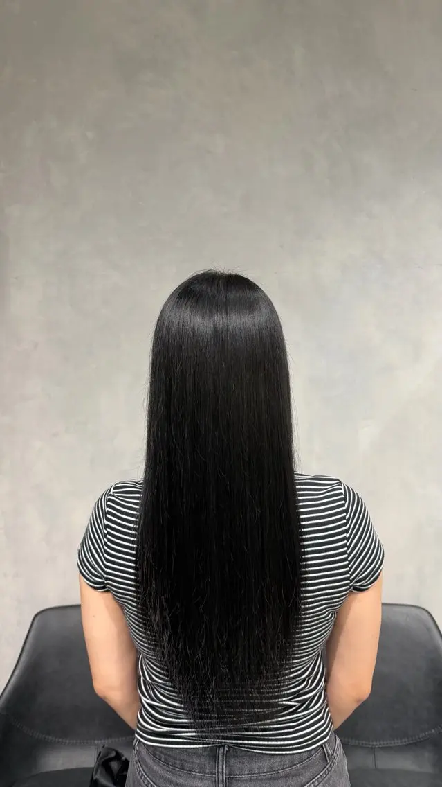 カラー 黒髪 ヘアカラー トリートメント 井野 彩加のヘアスタイル