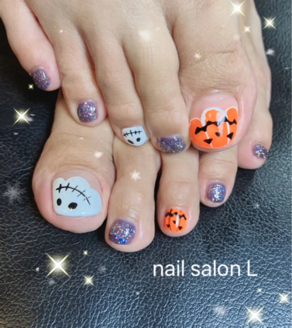 ネイル ハロウィン フットネイル 吉川市 ネイルサロンLのネイルデザイン