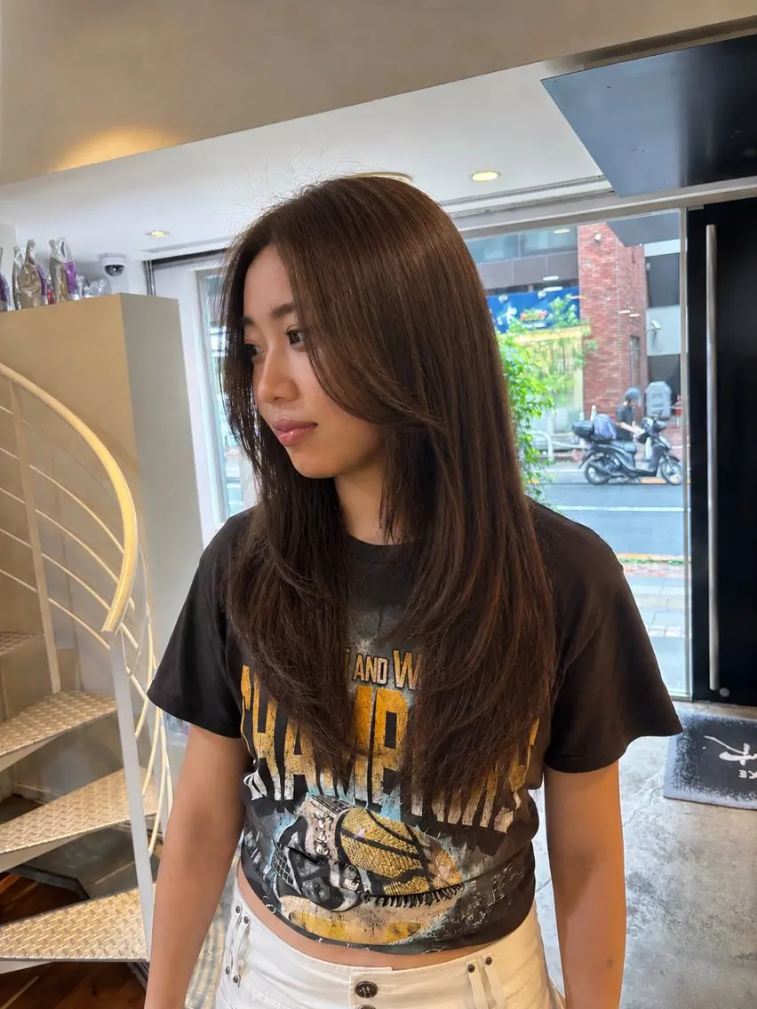 ロング SEEK八王子 AINAのヘアスタイル