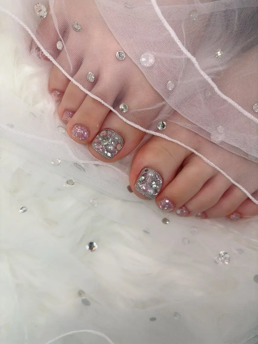ネイル キラキラネイル 韓国ネイル ワンカラーネイル 夏ネイル ワンホンネイル フットネイル Lance nailのネイルデザイン