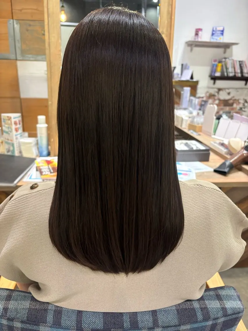 ロング カラー ベージュカラー ロング カット ヘアカラー 髙橋紋菜🍏 イオンモール名取2階のヘアスタイル