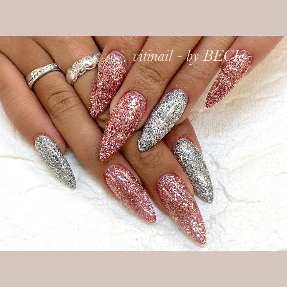ネイル vitinail/ 𝘠𝘶𝘬𝘪.のネイルデザイン