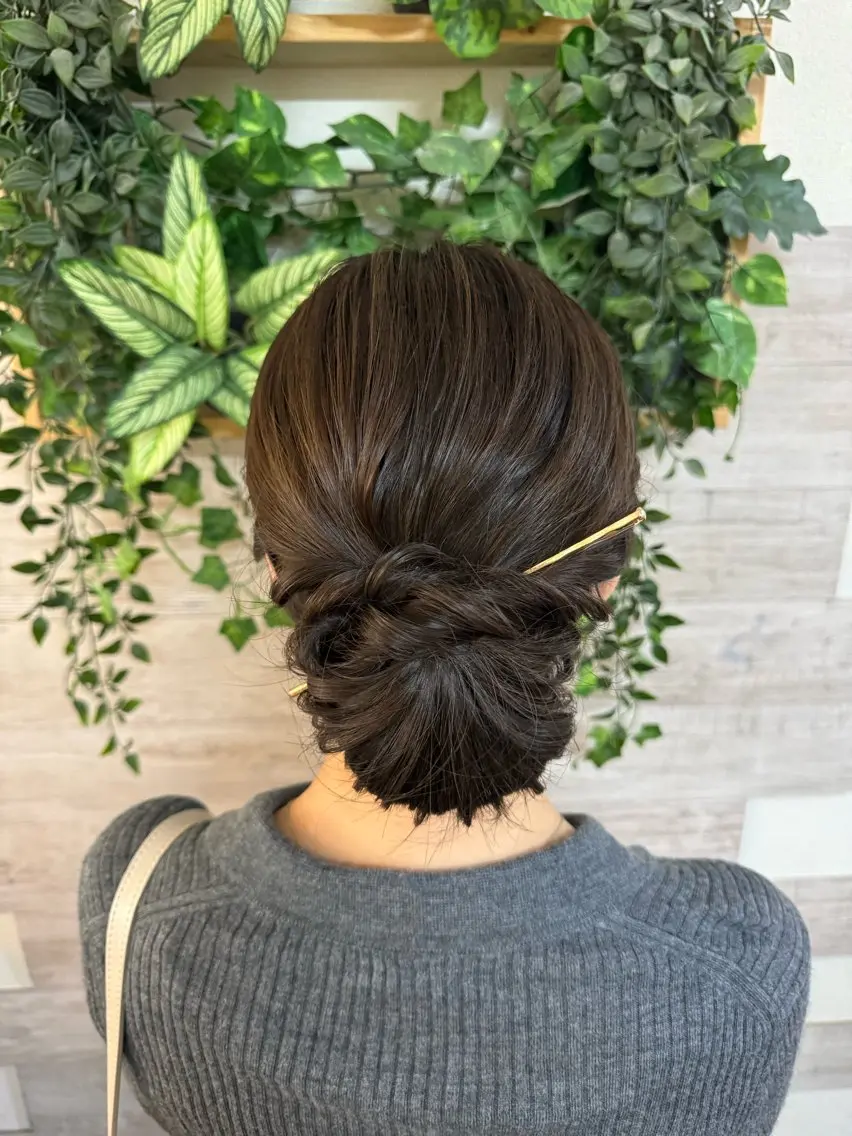 セミロング ヘアアレンジ ヘアメイク10年から 美容師💄Anriのヘアスタイル