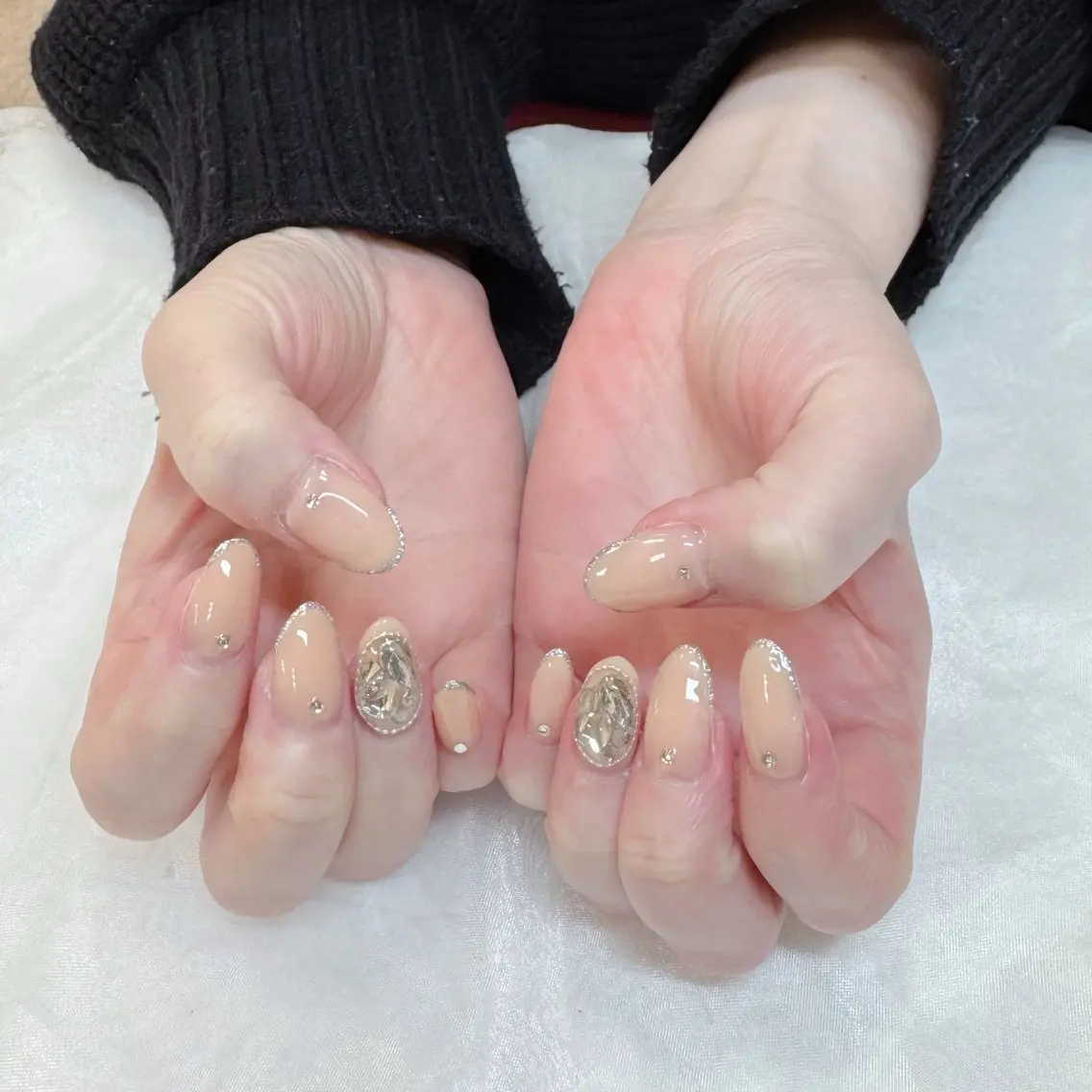 ネイル キラキラネイル オフィスネイル maruyasu. yのネイルデザイン