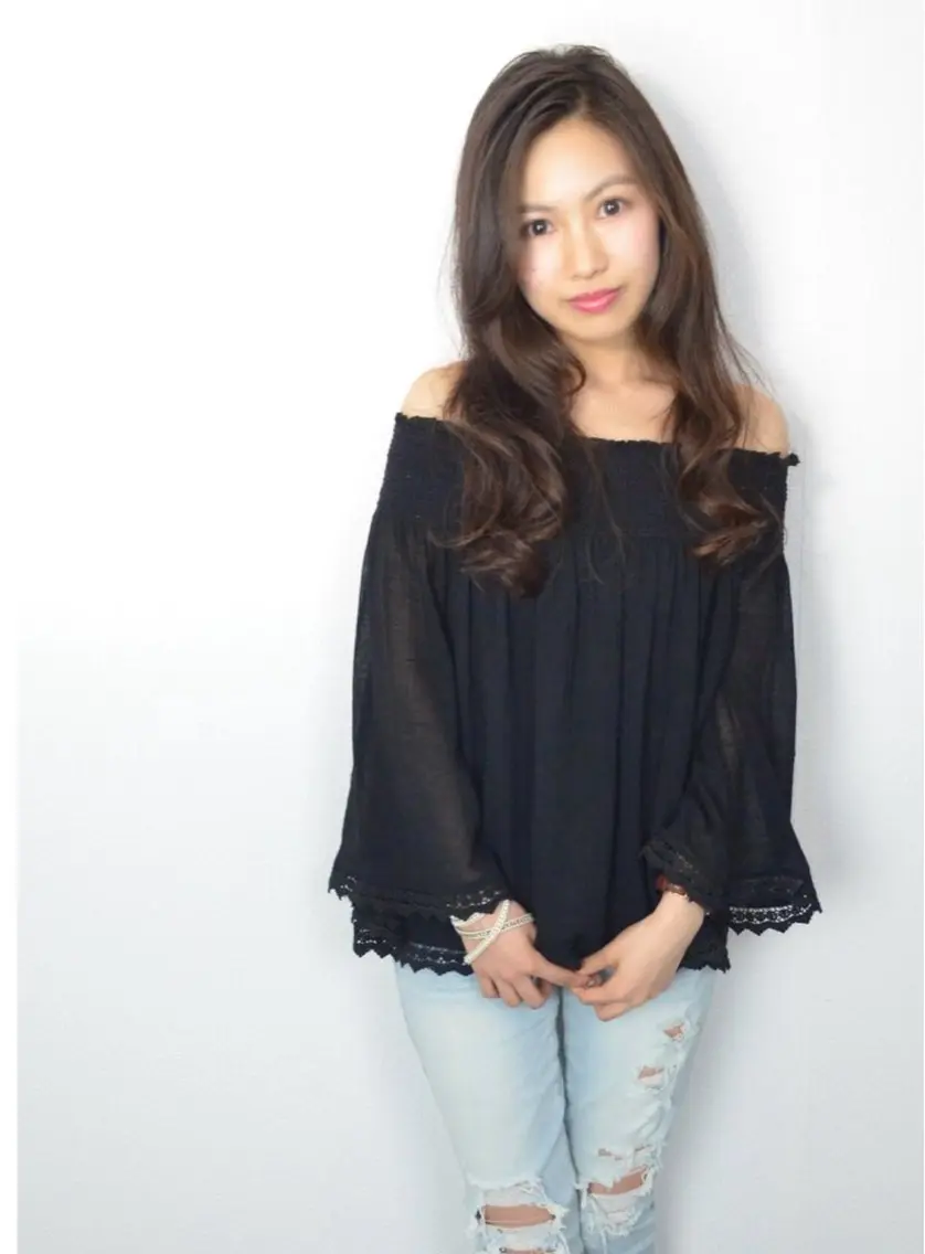 ロング パーマ カット パーマ トリートメント Stylist アリアのヘアスタイル