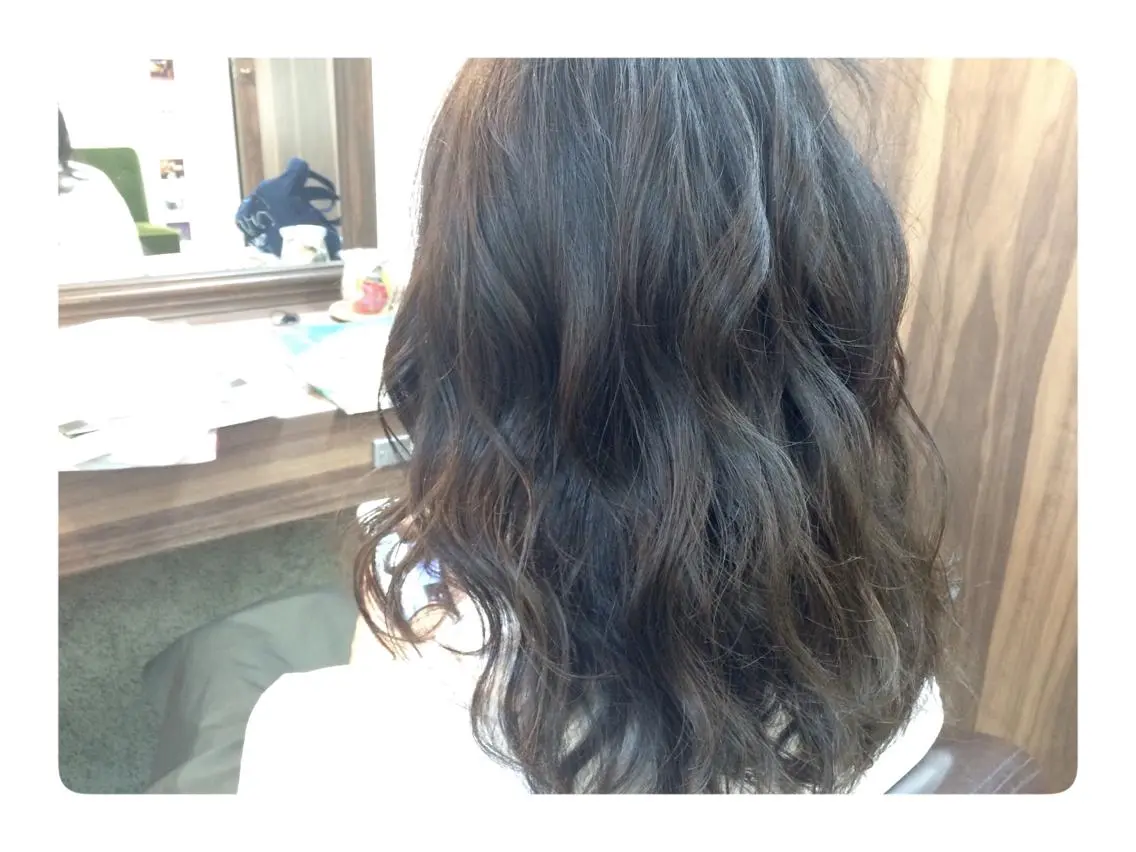 ミディアム セミロング カラー パーマ たまプラーザ駅 YAMATOのヘアスタイル