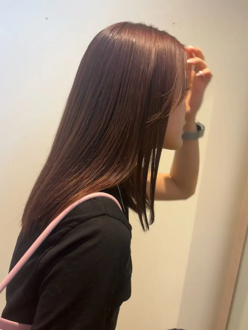 セミロング カラー ヘアカラー 津田 里菜のヘアスタイル