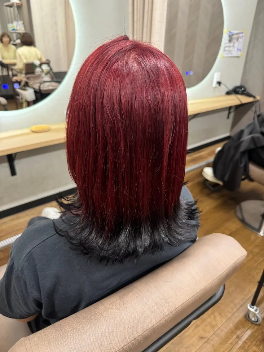 セミロング カラー 黒髪 レッドカラー TELA HAIR 幕張本郷店 澤田のヘアスタイル