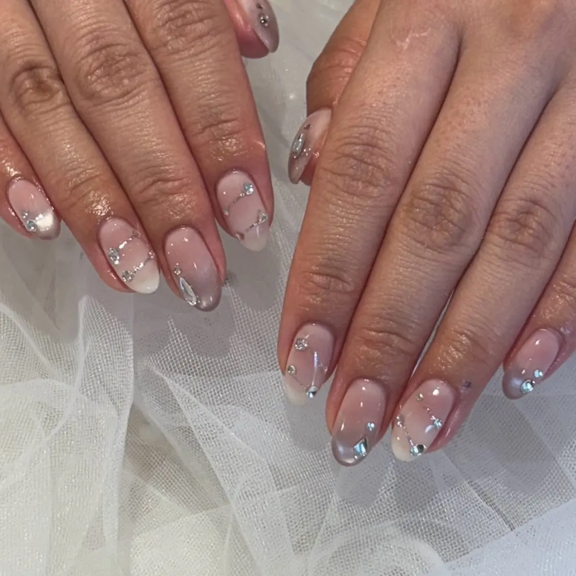 ミディアム ハンドネイル SHELL NAIL 🐰ｎｏａ🐶のネイルデザイン