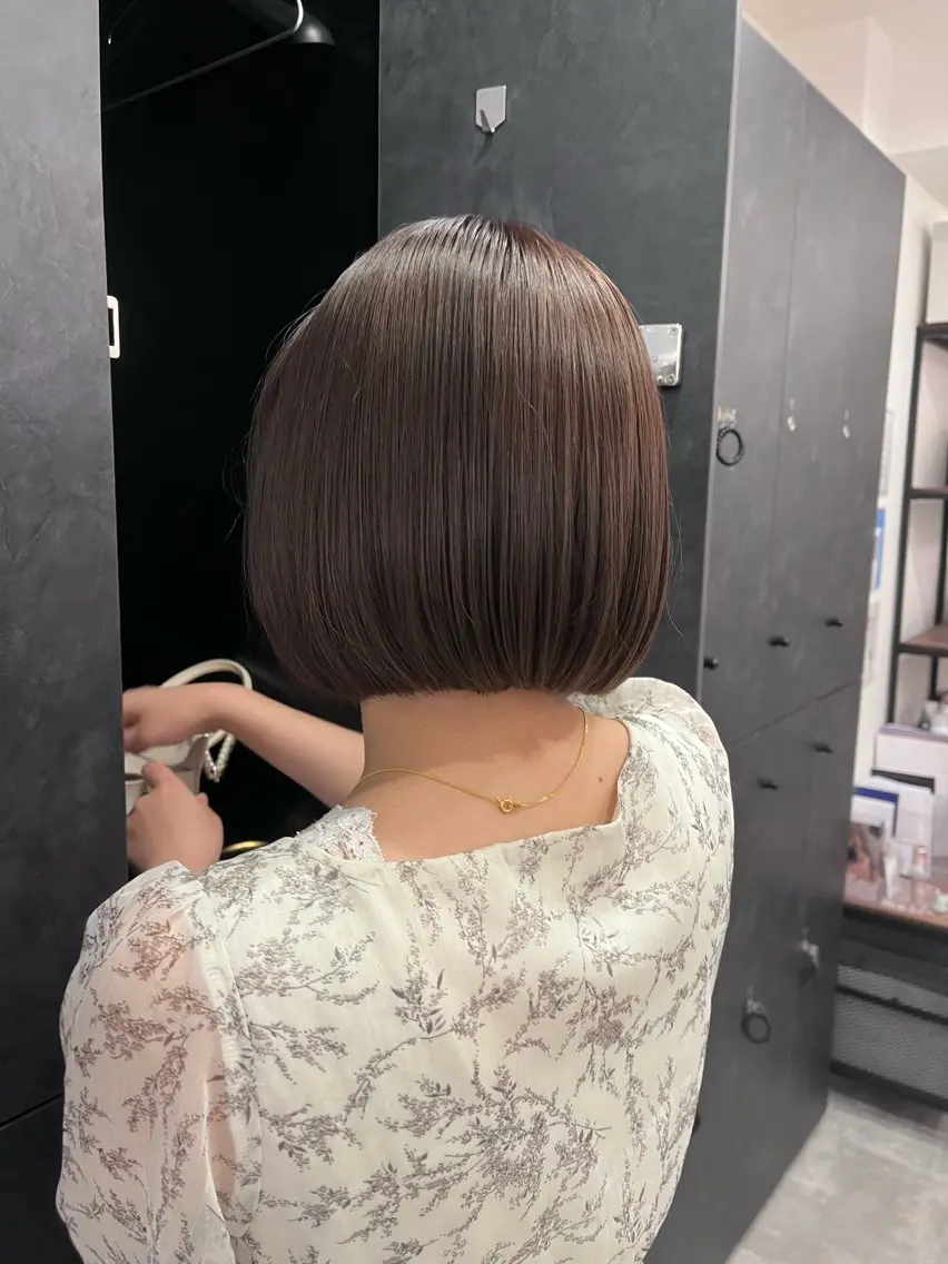 ショート カラー Viot 銀座 樋口 桃佳のヘアスタイル