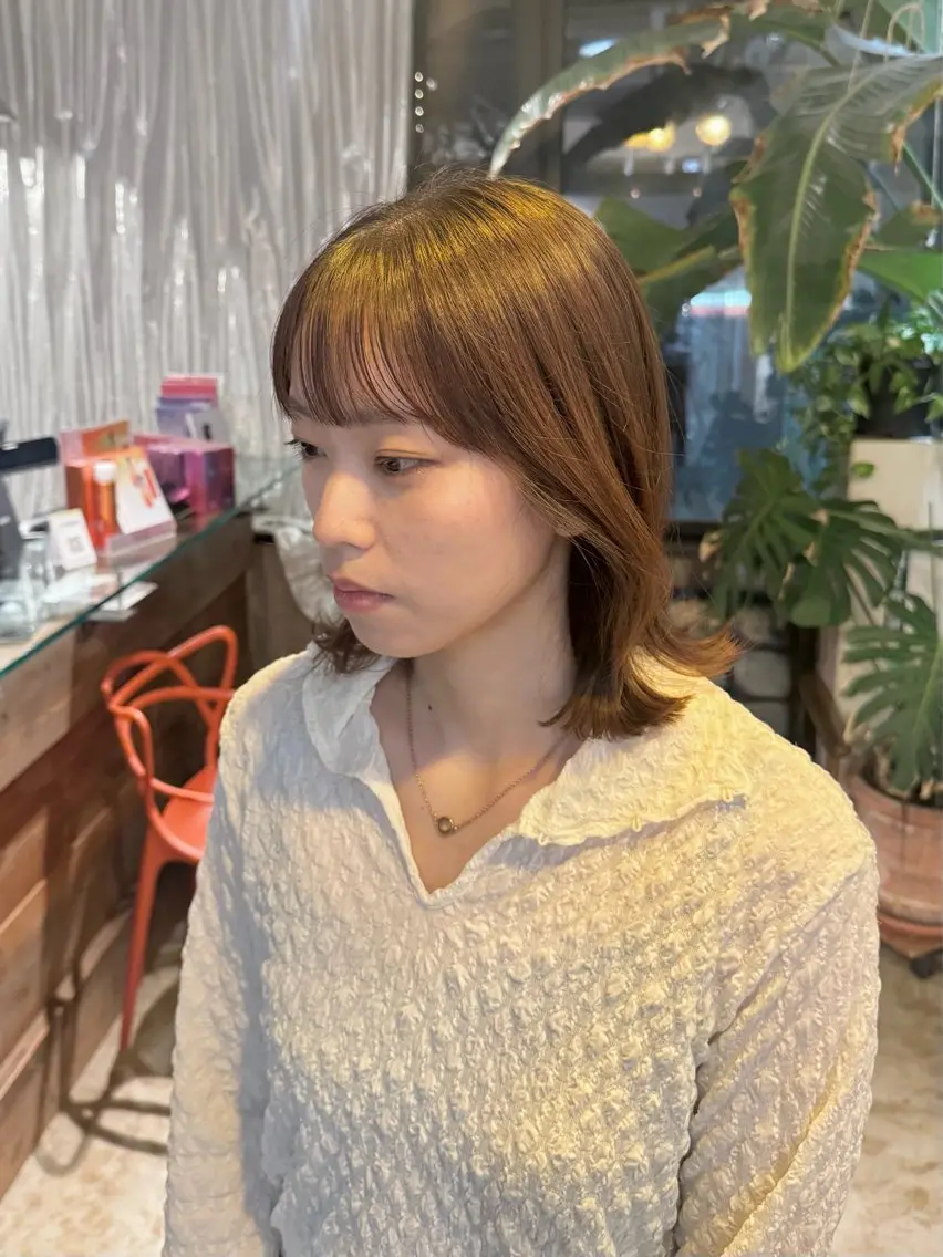 ミディアム カット BEHIND THE CURTAIN りこのヘアスタイル