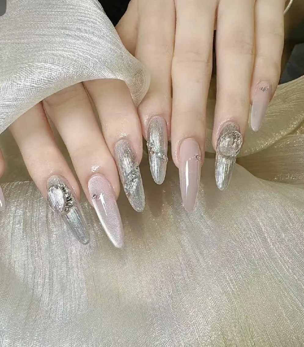 ネイル ハンドネイル Pure&Rich Nailのネイルデザイン