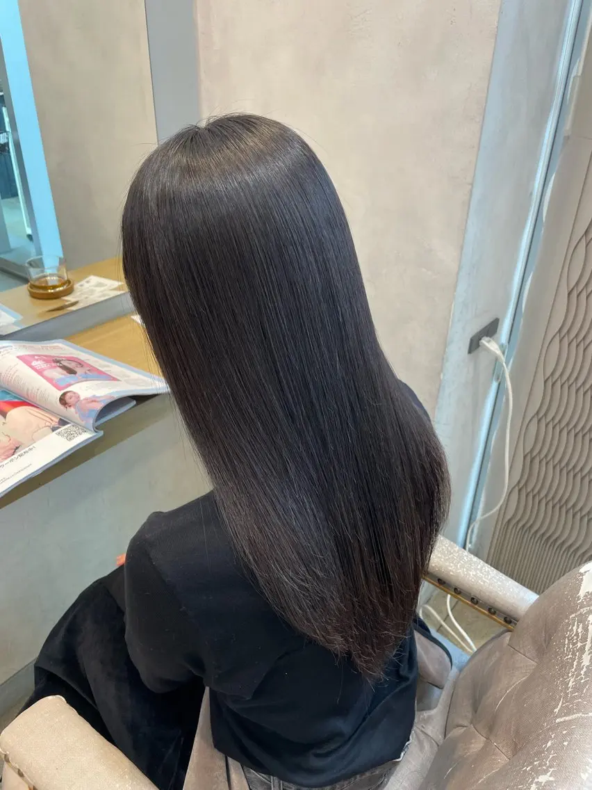 ロング パーマ カット 縮毛矯正 トリートメント 立川・くびれミディ 旬なデザインカラーのヘアスタイル