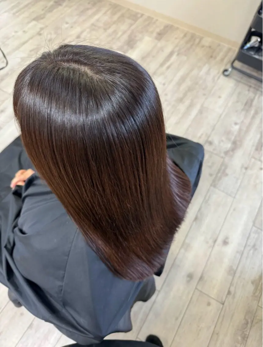 カラー TIEDHAIR SAKIRAのヘアスタイル
