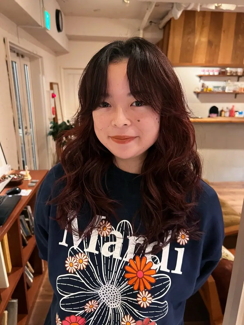 ロング カラー ヘアアレンジ ボルドーカラー レッドカラー RINKA.まつパ/ マツエク/深夜受付◎のマツエク・マツパデザイン