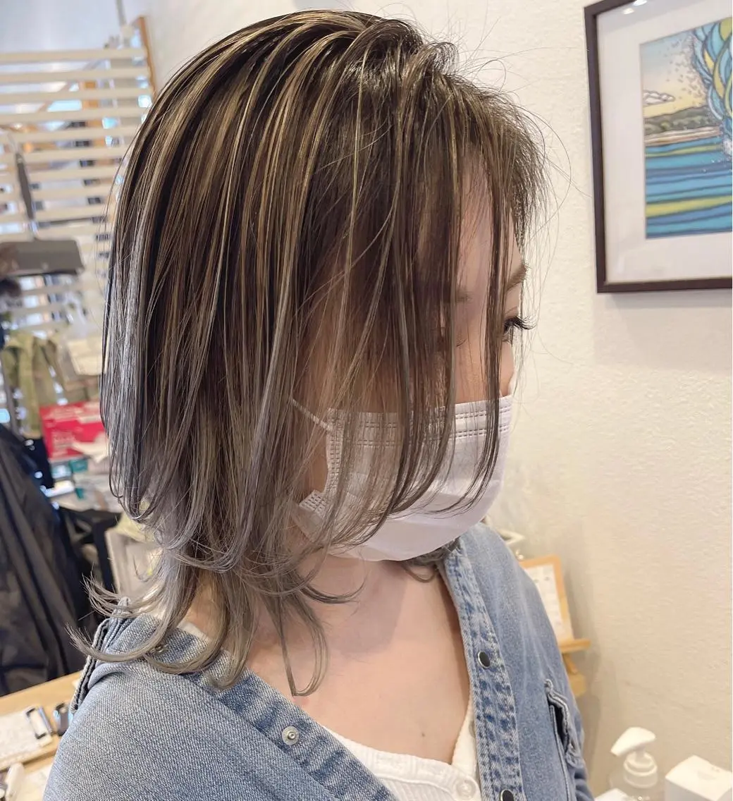 ミディアム カラー トレンドパーマ 加藤菜月のヘアスタイル