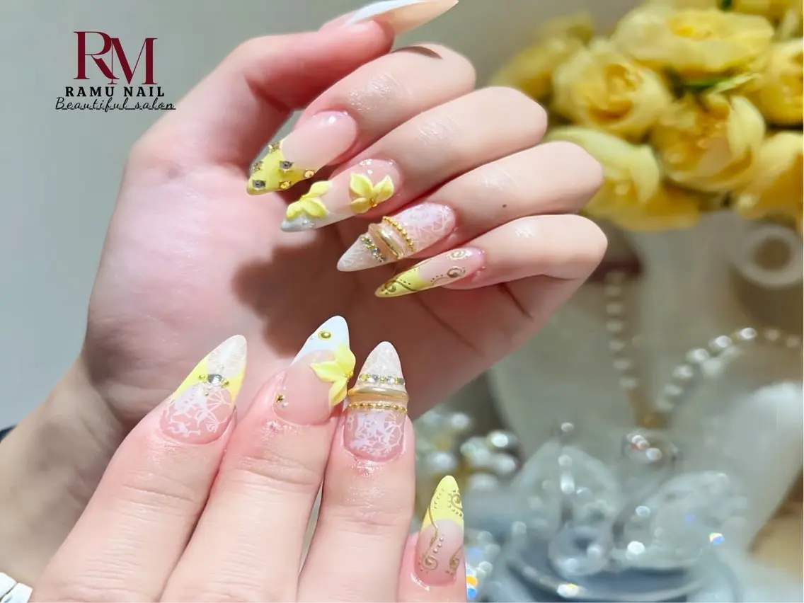ネイル キラキラネイル マグネットネイル ミラーネイル ピンク 夏ネイル ハンドネイル RAMU Nail 恵比寿店のネイルデザイン