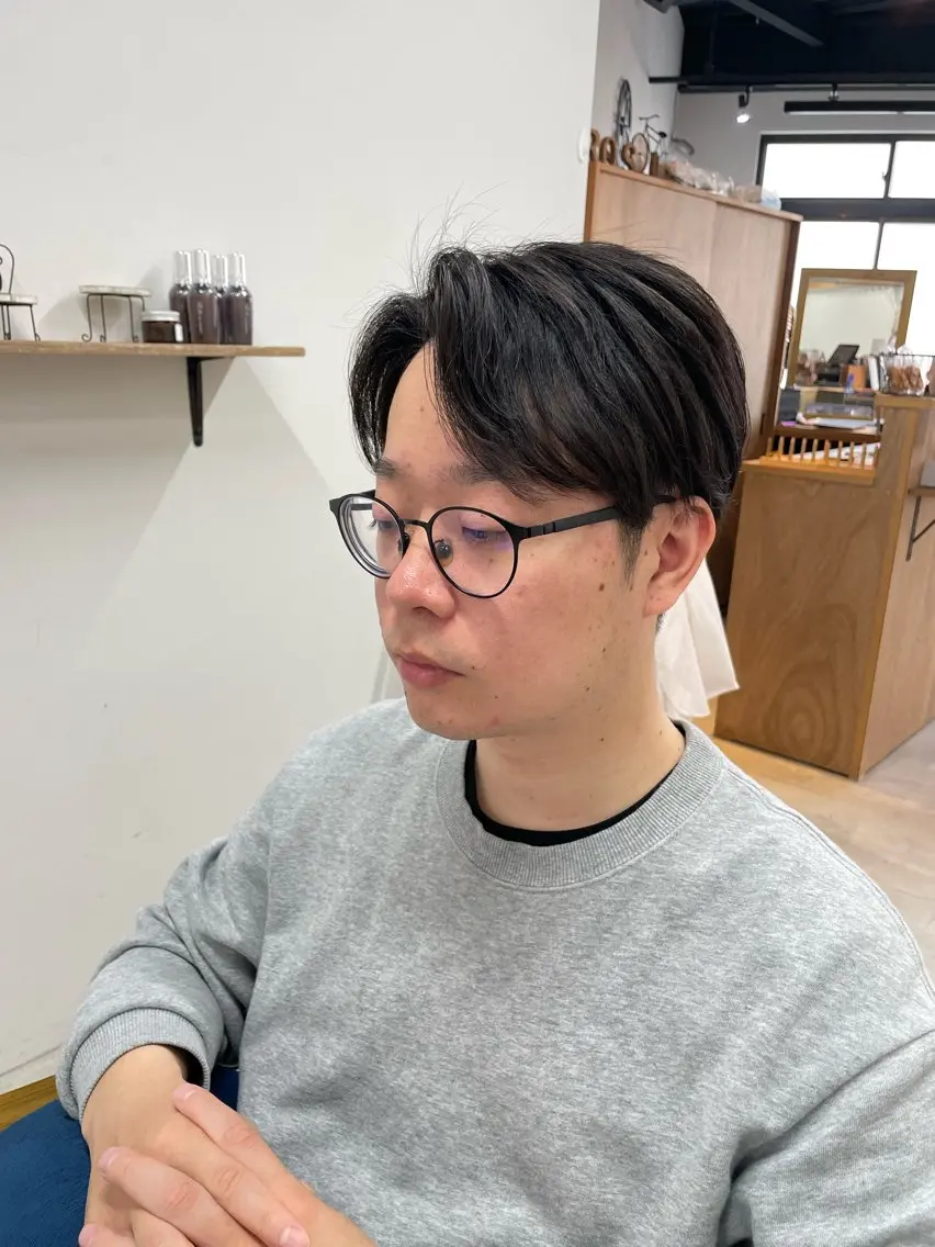 メンズ センターパート 関根 萌花のヘアスタイル