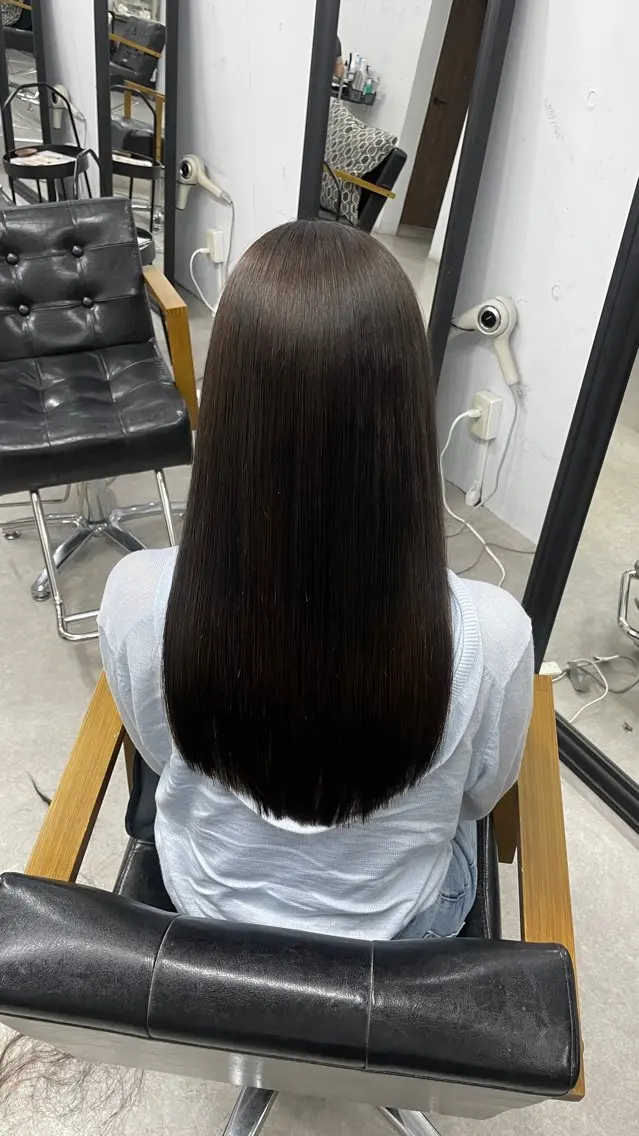 セミロング くせ毛 縮毛矯正 縮毛矯正 トリートメント 奥村 和也のヘアスタイル