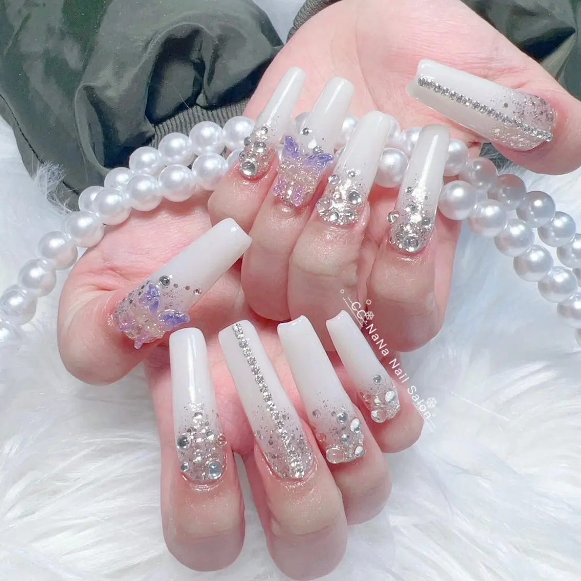 ネイル チークネイル フラッシュネイル ハート キラキラネイル 韓国ネイル ハンドネイル CCNaNaスカルプ 長さだし専門💎Yoのネイルデザイン