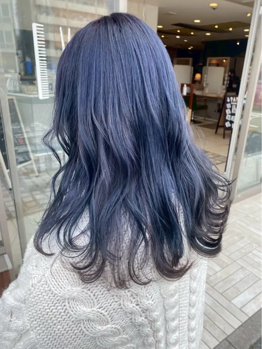カラー Earth/A あやみのヘアスタイル