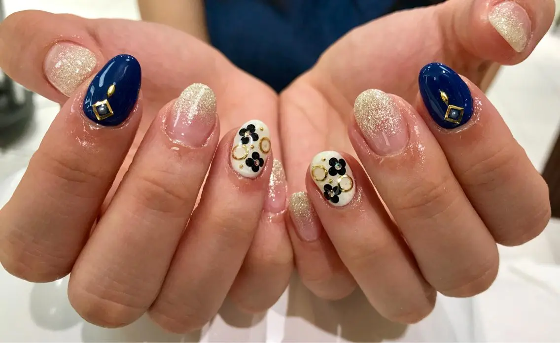 ネイル Charme. NOBUKOのネイルデザイン