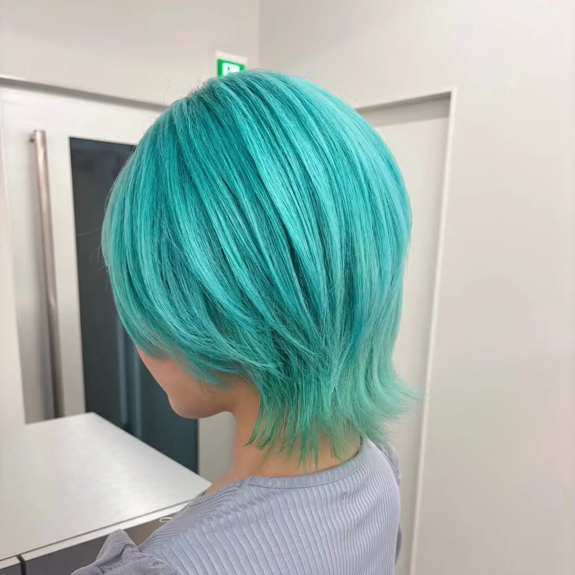ショート カラー ブルーカラー TACE SAYAのヘアスタイル