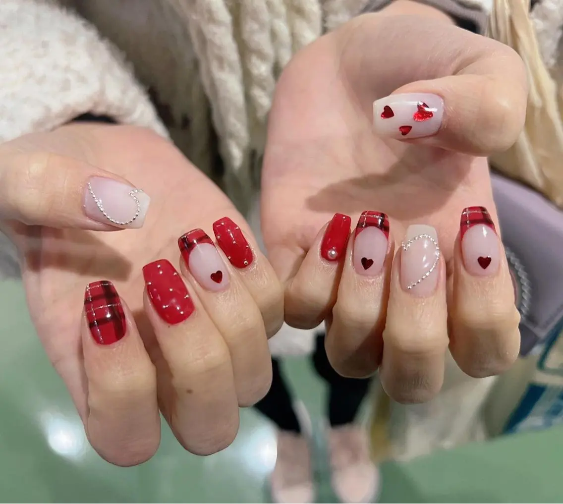 ネイル ハンドネイル 💊大阪/心斎橋 moni🧠のネイルデザイン