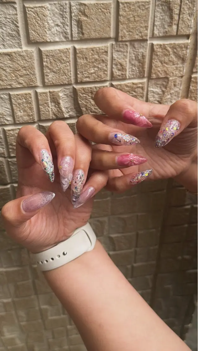 ロング ハンドネイル nail salon Romanのネイルデザイン