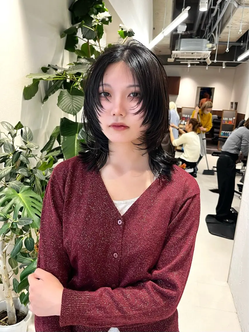 ミディアム カラー ブラウンカラー ダークブラウン レイヤーカット カット ヘアカラー トリートメント レイヤー/ブラウン カラー/パーマのヘアスタイル