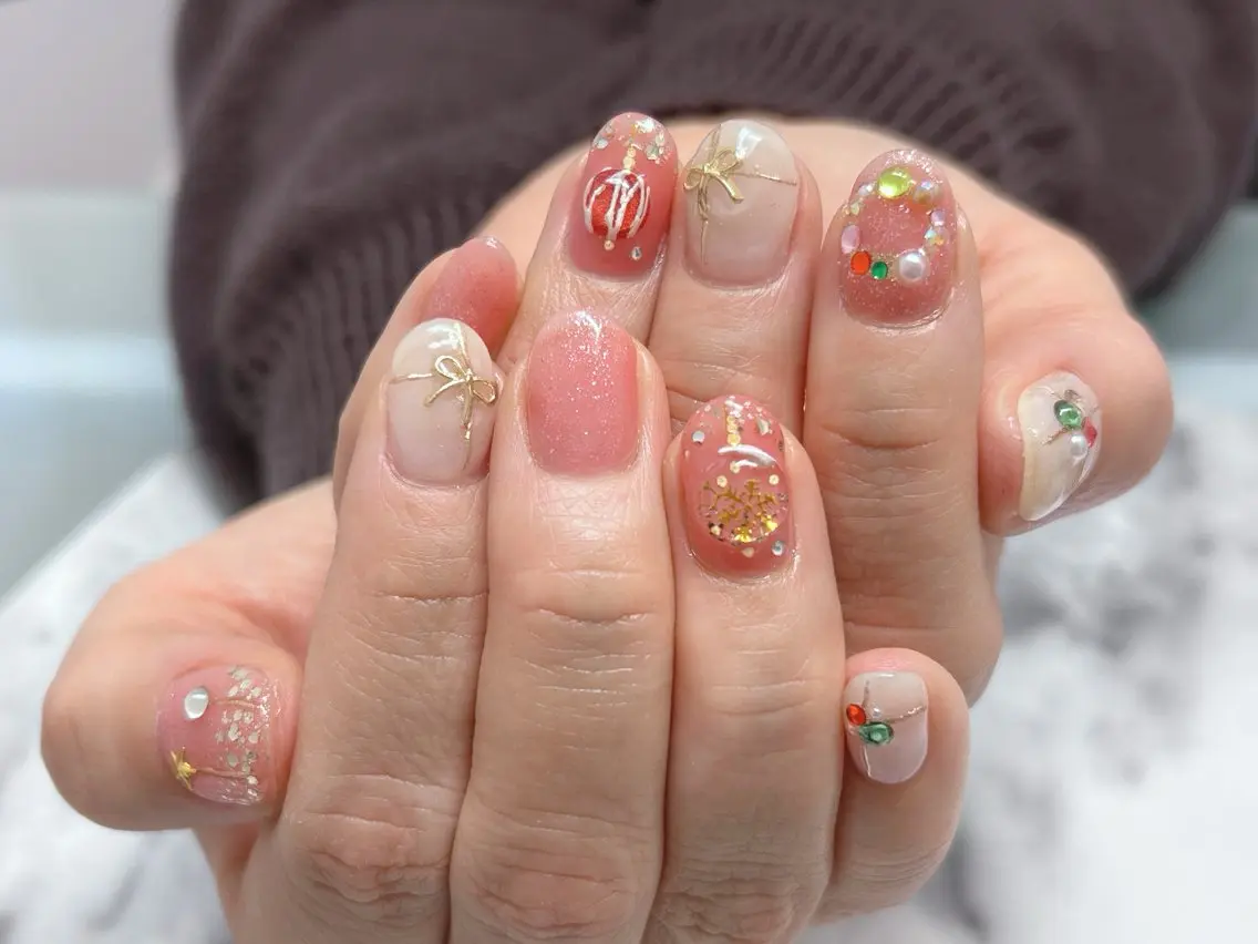 ネイル 冬ネイル クリスマス ハンドネイル ネイルサロン KURIKINDIのネイルデザイン