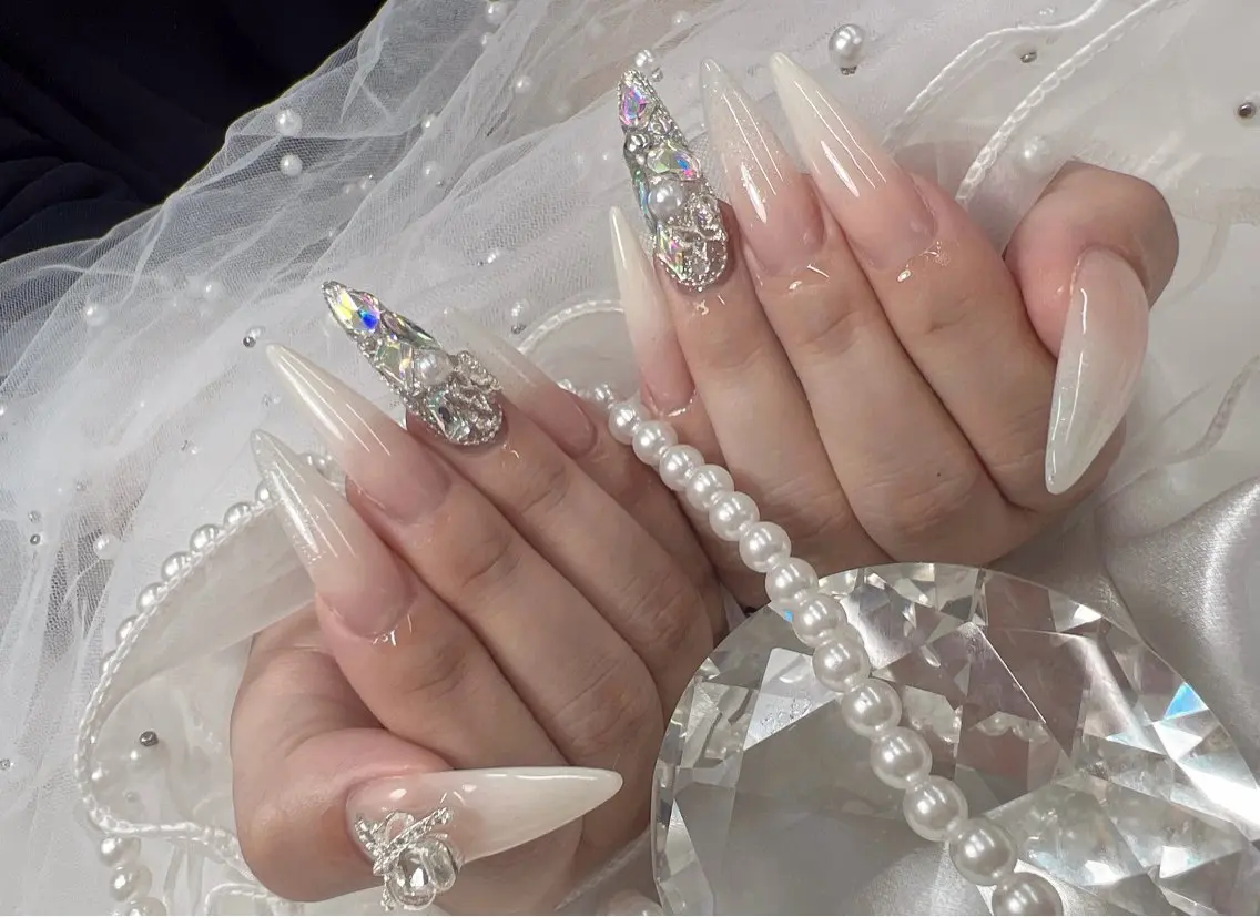 ネイル グラデーション ハンドネイル bijou nails 蓮のネイルデザイン