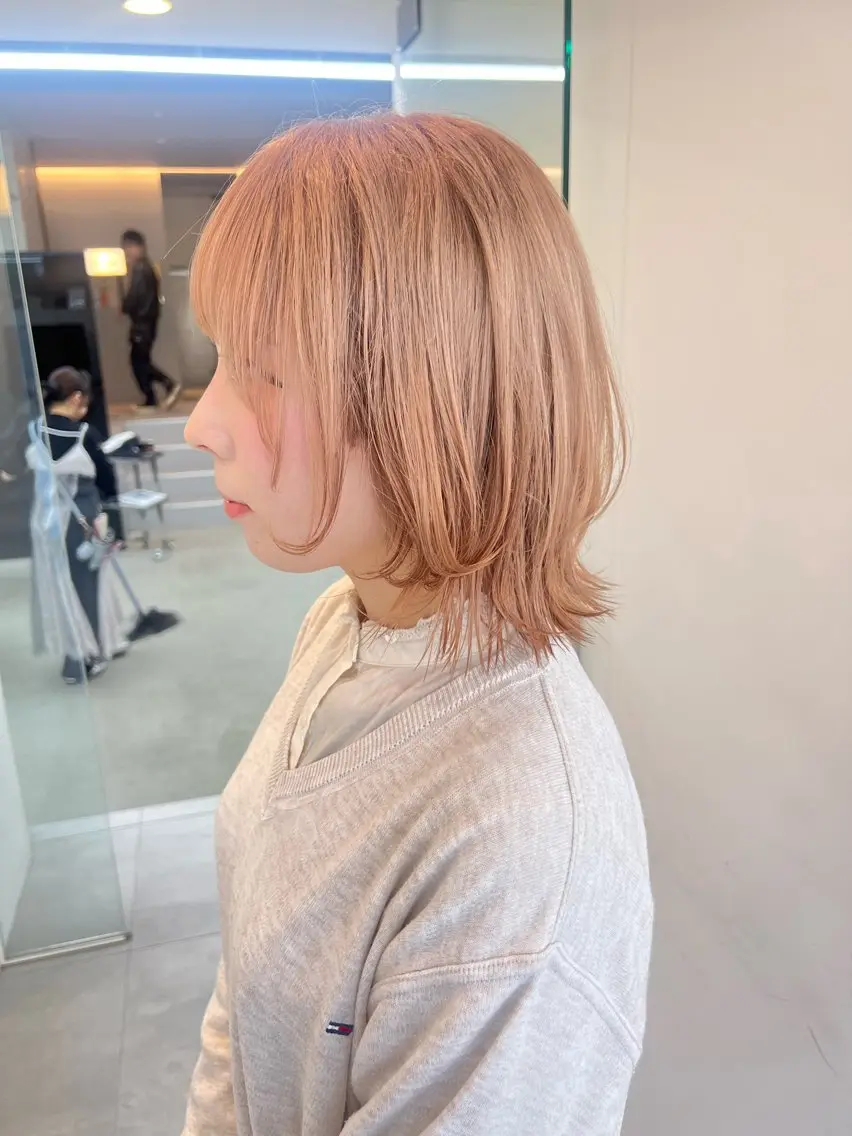 ショート カラー ボブレイヤー ブロンド ボブ レイヤーカット 外ハネヘア カット ヘアカラー トリートメント 吉沢遣人/レイヤー 艶カラー/抜け感のヘアスタイル