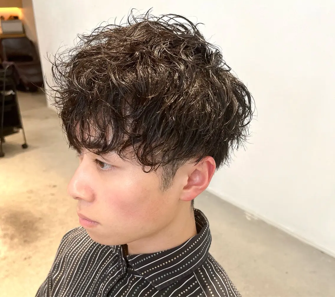 ショート パーマ メンズ マッシュ メンズパーマ スパイラルパーマ 服部 雄輝のヘアスタイル