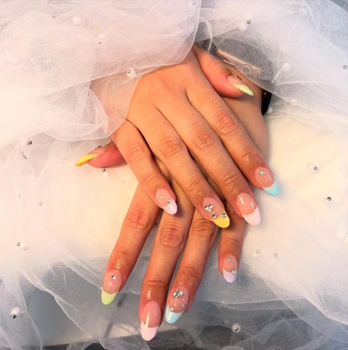 ネイル フラッシュネイル フットネイル フレンチネイル ジェルネイル ガラスフレンチ Nail salon Natulalのネイルデザイン
