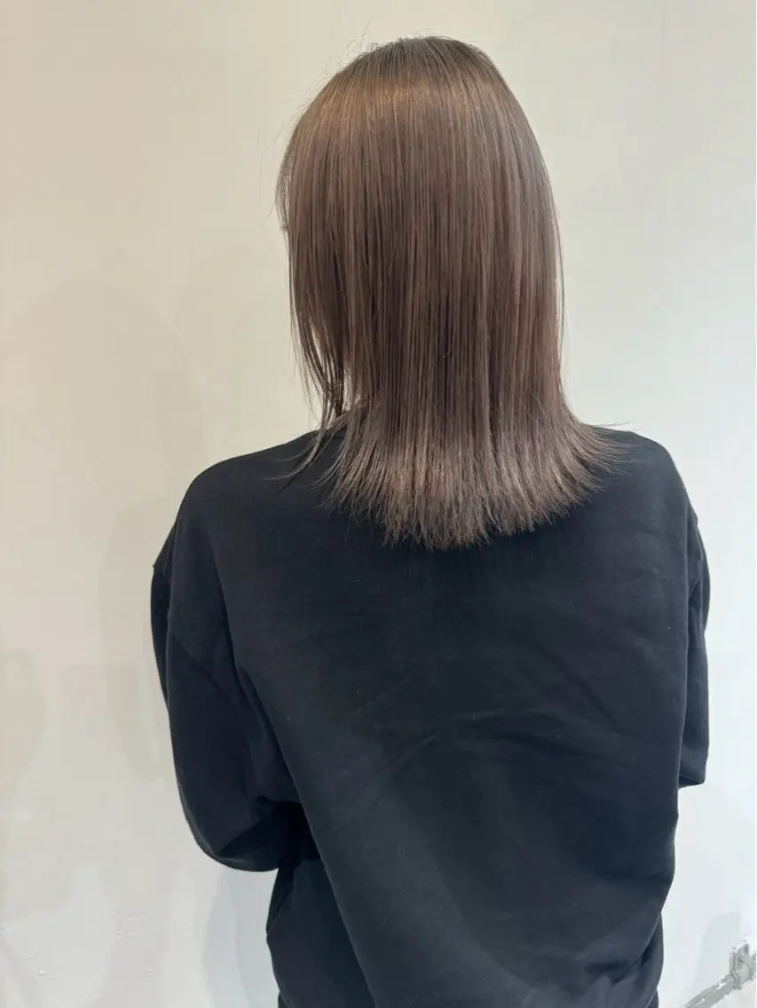 ミディアム ヘアカラー カラー/ダブルカラー グレイカラー椿こはなのヘアスタイル