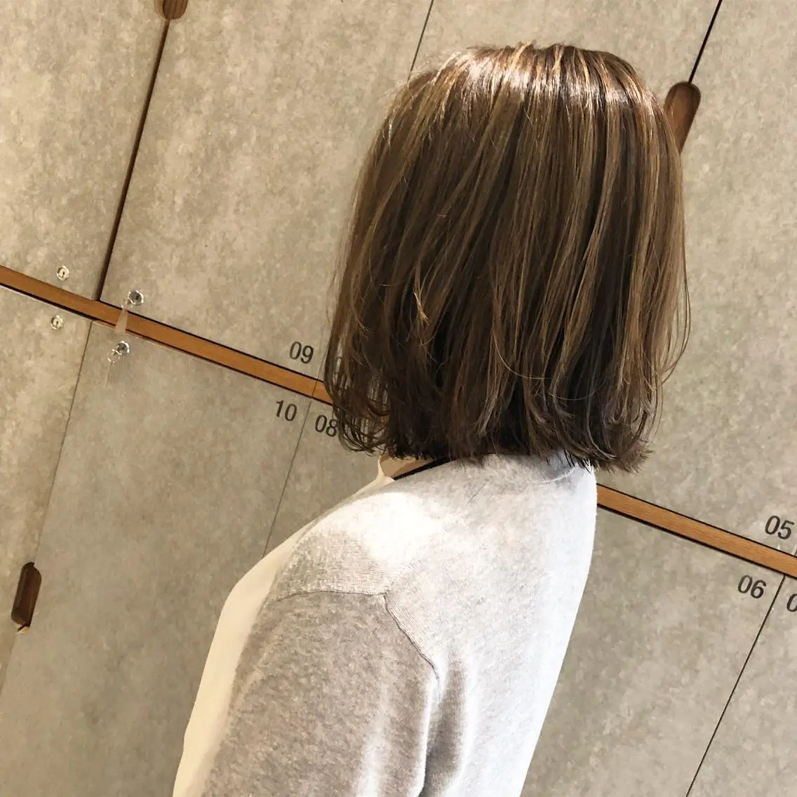ミディアム カラー 相川 愛実のヘアスタイル