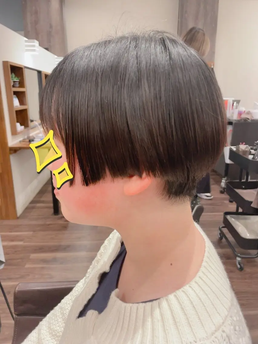 ショート コジマ ナオコのヘアスタイル