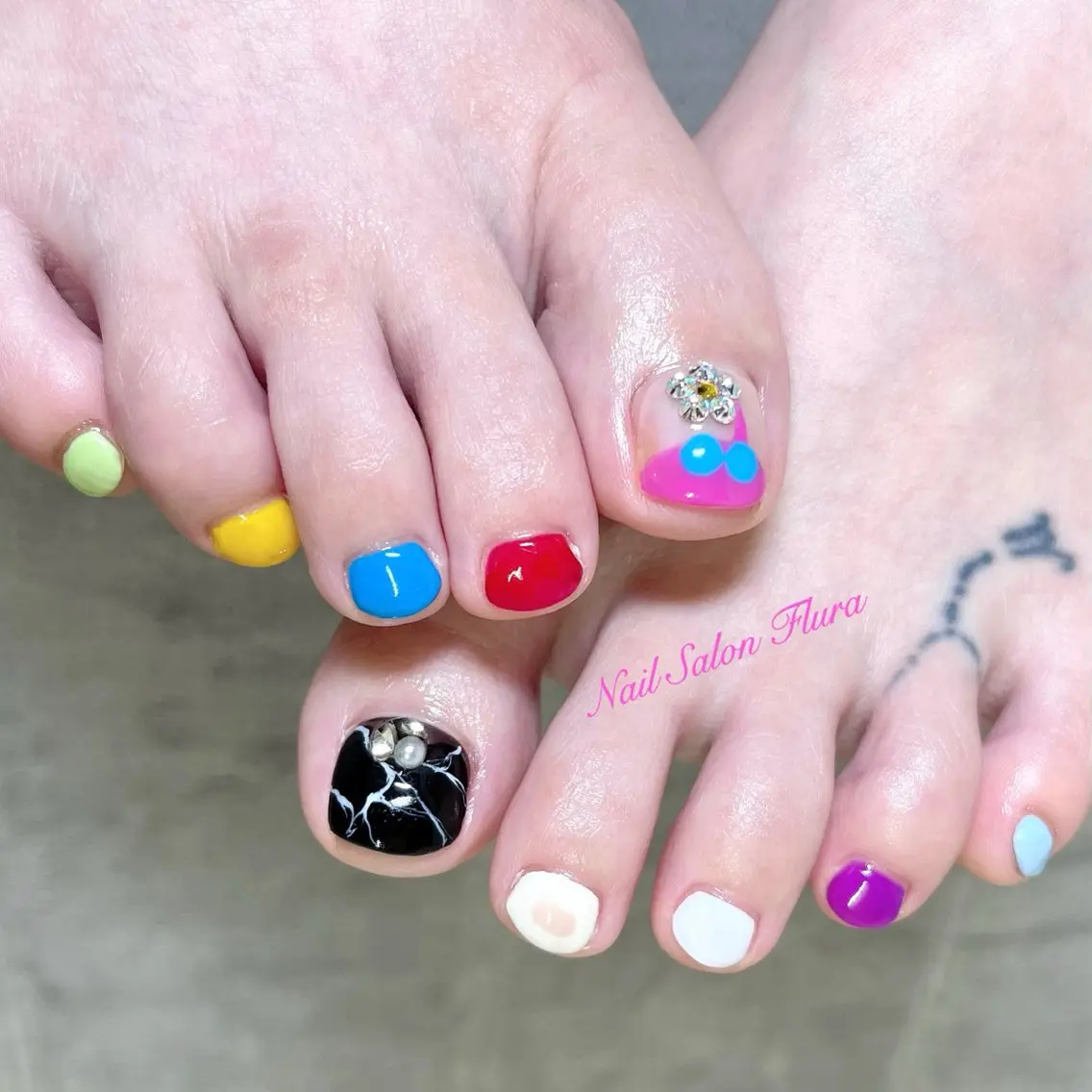 ネイル フットネイル NailSalon Fluraのネイルデザイン