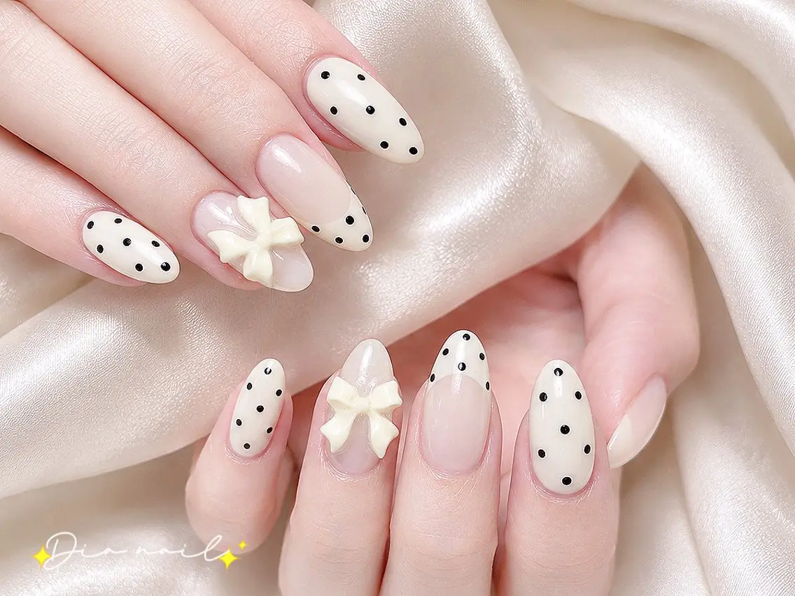 ネイル フットネイル 韓国ネイル レース マグネットネイル ニュアンスネイル ハンドネイル Dia nail サロンのネイルデザイン
