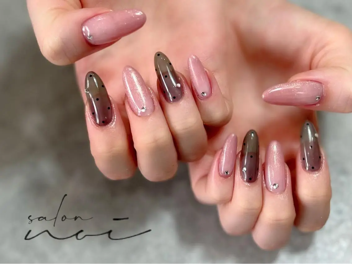 ネイル ドット ハンドネイル salon noiのネイルデザイン